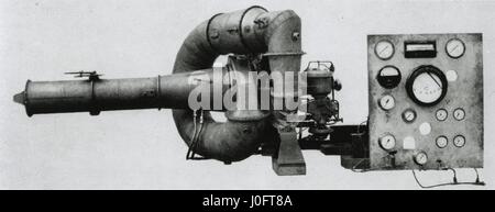 Tester l'assemblage du premier modèle expérimental de moteur, 1937 Banque D'Images