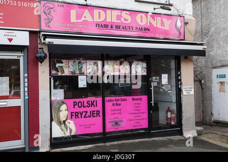 Slough, Royaume-Uni. 1er mars, 2017. Une boutique polonaise. Slough possède une des plus grandes communautés polonaises au Royaume-Uni. Banque D'Images