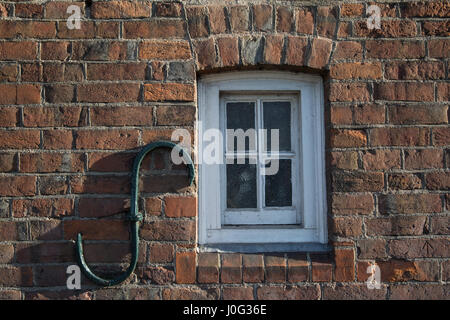 Eton, UK. 2 mars, 2017. Une barre de fixation en forme de S sur un mur à Eton College. Banque D'Images