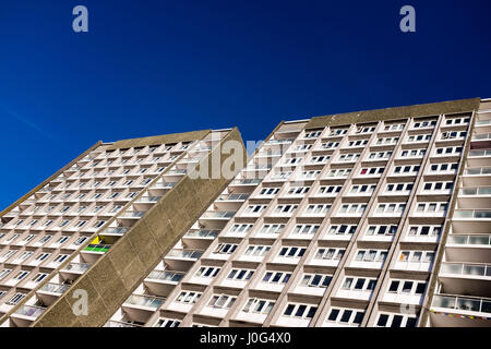 Appartements en forme de tour entre High Street et la Rue Chapel de Kemp Town Brighton UK Banque D'Images