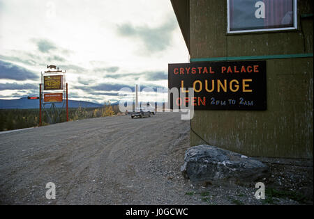 Jake's Corner motel et bar, Route de l'Alaska, le Yukon, Canada Banque D'Images