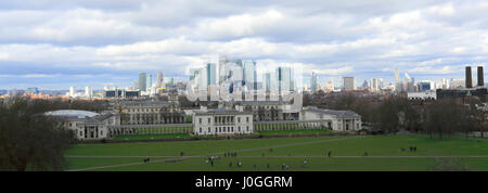 Vue panoramique sur le parc de Greenwich et Canary Wharf, London City, England, UK Banque D'Images