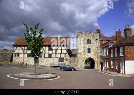 Southampton est sur la côte sud de l'Angleterre et est la plus grande ville dans le comté de Hampshire Banque D'Images