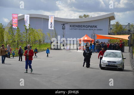 Berlin, Allemagne. 13 avr, 2017. L'Exposition Internationale d'Horticulture 2017 commence à Berlin Crédit : Markku Rainer Peltonen/Alamy Live News Banque D'Images