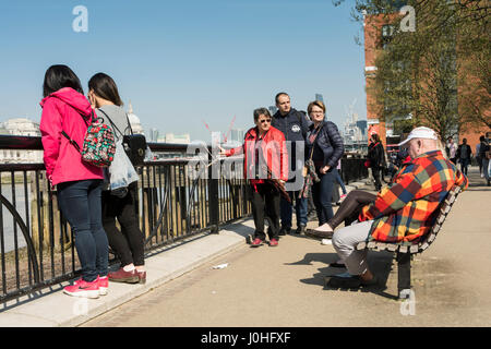 Site proposé de la controversée Pont de jardin sur London's South Bank, Waterloo, Lambeth, UK Banque D'Images