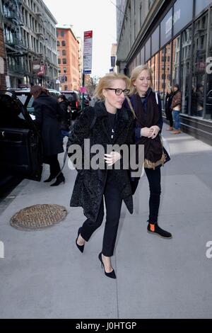 Rupert Grint et Gillian Anderson sur AOL Construire avec : Rupert Grint, Gillian Anderson Où : Manhattan, New York, United States Quand : 14 Mars 2017 Banque D'Images