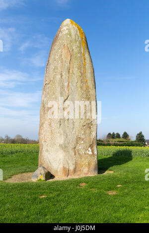 Menhir géant de l'ère mégalithique, Dol-de-breton, France. Banque D'Images