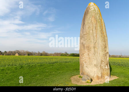 Menhir géant de l'ère mégalithique, Dol-de-breton, France. Banque D'Images