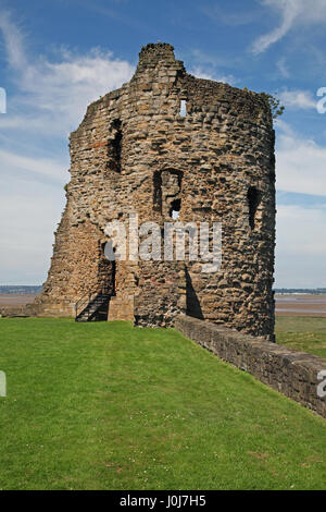 Château de silex dans Flintshire au nord du Pays de Galles, d'abord du roi Édouard I's'anneau de fer des châteaux au 13ème siècle Banque D'Images