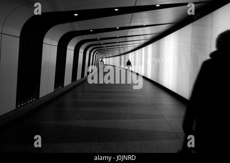 En vertu de l'allée St Pancras, St Pancras, London, UK Banque D'Images