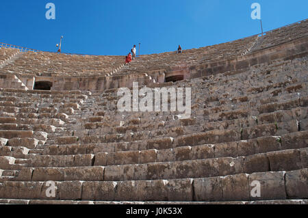 Jordanie : le théâtre du Nord, construit en 165 AD dans la ville archéologique de Jerash, l'un des plus grands sites d'architecture romaine Banque D'Images