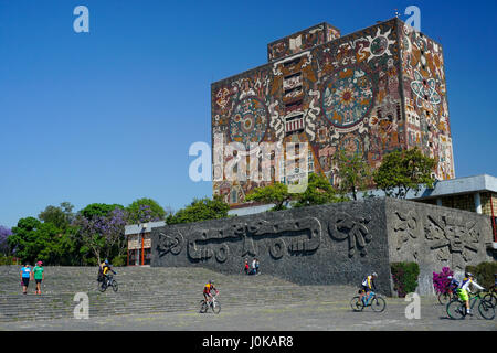 La mosaïque de la bibliothèque centrale de l'artiste Juan O'Gorman Université de l'UNAM, Mexico, Mexique Banque D'Images