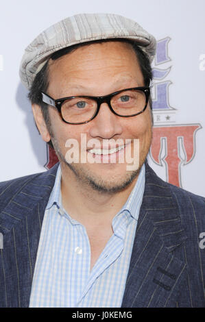 Acteur Rob Schneider assiste à la Joe Dirt 2 : Beautiful Loser premiere hosted by grésille sur Sony Studios le 24 juin 2015 à Los Angeles, Californie. Banque D'Images