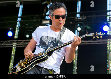 MADRID - SEP 10 : M. Ward (auteur-compositeur-interprète et guitariste de Portland, Oregon) se produit en concert à Dcode Music Festival le 10 septembre 2016 à Banque D'Images