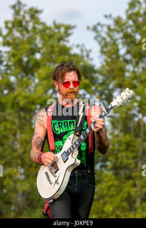 MADRID - SEP 10 : Eagles of Death Metal (groupe de rock américain fondé par Jesse Hughes et Josh Homme) produisent en concert au Festival de musique Dcode sur sept. Banque D'Images