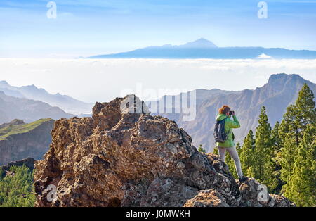 Voir à Ténérife de Roque Nublo, Gran Canaria, Îles Canaries, Espagne Banque D'Images