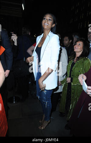 Sortir Appuyez sur nuit au Vaudeville Theatre - Arrivées en vedette : Alesha Dixon Où : London, Royaume-Uni Quand : 14 Mars 2017 Banque D'Images