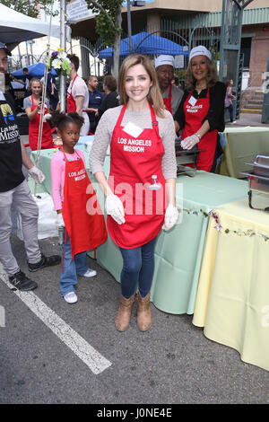 Los Angeles, CA, USA. 14 avr, 2017. 14 avril 2017 - Los Angeles, Californie - Jen Lilley. La mission de Los Angeles Célébration de Pâques pour les sans-abri. Photo Credit : Crédit : AdMedia AdMedia/ZUMA/Alamy Fil Live News Banque D'Images