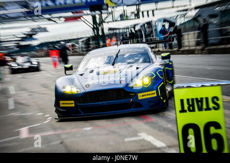 Towcester, Northamptonshire, Angleterre. 15 avril, 2017. L'équipe de course d'ELMS Sport TF durs durs pendant 4 heures de Silverstone du Le Mans Series Europian au circuit de Silverstone (photo de Gergo Toth / Alamy Live News) Banque D'Images