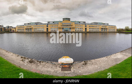 Vue extérieure de Victoria Quay bureaux du gouvernement écossais à Leith, Édimbourg, Écosse, Royaume-Uni. Banque D'Images