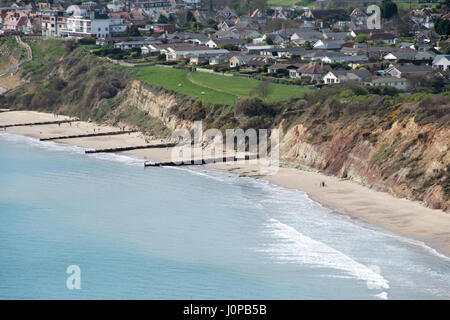 Vues du haut de falaises Ballard sur la baie de Swanage Banque D'Images