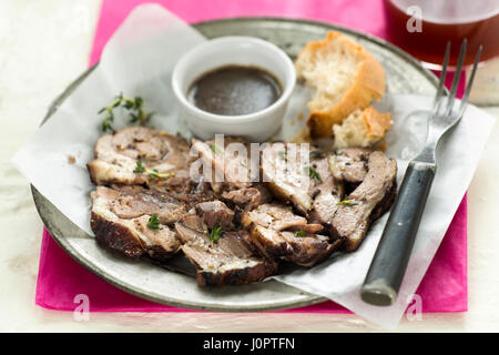 Épaule d'agneau braisée Banque D'Images