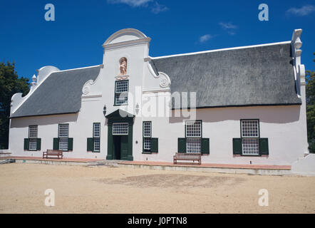 Bel exemple d'architecture Cape Dutch Homestead Groot Constantia Cape Town Afrique du Sud Banque D'Images