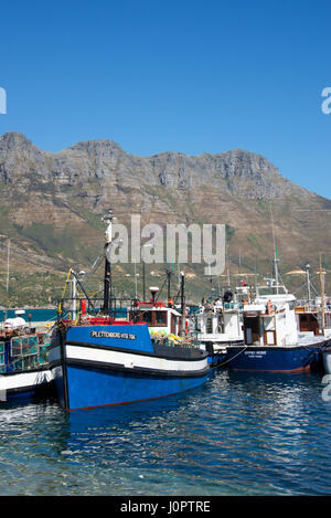 Les bateaux de pêche amarrés Hout Bay Cape Town Afrique du Sud Banque D'Images