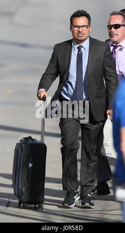 Michael Pena vu arriver à l'ABC Studios pour Jimmy Kimmel Live avec : Michael Pena Où : Los Angeles, California, United States Quand : 16 Mars 2017 Banque D'Images