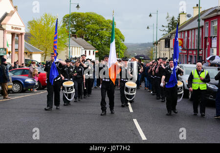 Plus Carrok, comté de Tyrone. Apr 16, 2017. Un républicain de Pâques 1916 défilé de commémoration et de rallye, comté de Tyrone. Credit : Mark Winter/Alamy Live News Banque D'Images