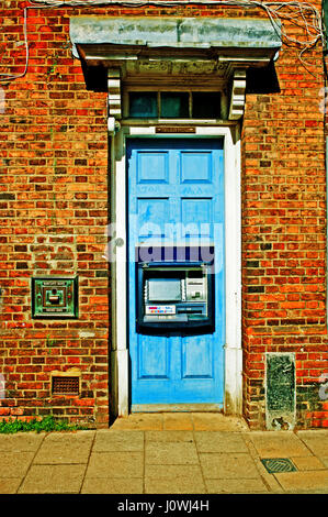 La banque Barclays cash machine en porte, Rye, East Sussex Banque D'Images