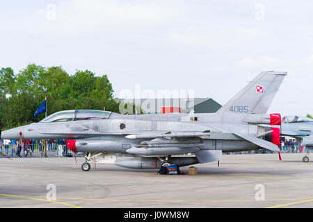LEEUWARDEN, Pays-Bas - 10 juin 2016 : Armée de l'Air polonaise Lockheed F-16C Viper pendant l'exercice Frisian Flag 2016 Banque D'Images