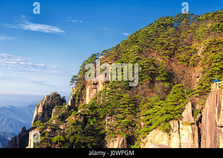 Le paysage spectaculaire de la montagne Huangshan ou jaune situé dans la province de l'Anhui en Chine. Banque D'Images