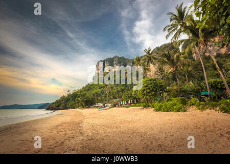 Pai Plong Beach, Ao Nang, province de Krabi, Thaïlande, Asie du Sud-Est Banque D'Images