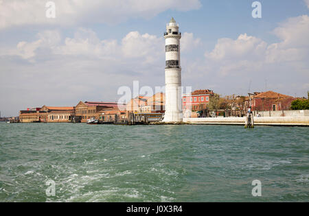 L'eau et la gare routière de Faro light house, Murano, Veneto, Italie Banque D'Images