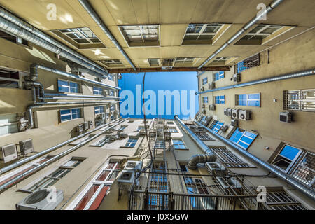ST. PETERSBURG, Russie - le 10 juillet 2016 : Cour-et à Saint-Petersbourg. La Russie. Banque D'Images