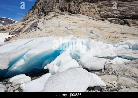 Vue rapprochée à Nigardsbreen Glacier dans le Parc National de Jostedalsbreen, Norvège Banque D'Images