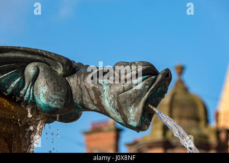 Détail de la fontaine du jubilé de la reine Victoria, Albert Square, Manchester, Angleterre, RU Banque D'Images