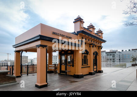 LOS ANGELES, États-Unis - Janvier 08, 2017 : la station de funiculaire Angels Flight - Los Angeles, Californie, USA Banque D'Images