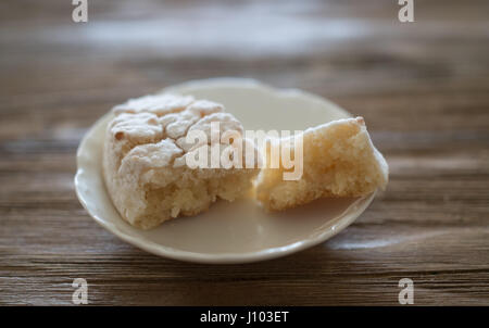 Ricciarelli, un cookie amandes italienne dont les origines de Sienne Banque D'Images