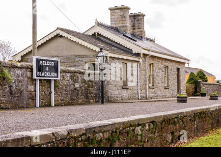 Belcoo signaleur ferroviaire's house, aujourd'hui une résidence privée. Banque D'Images