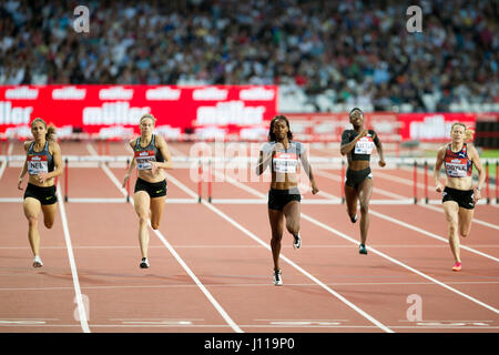 Wenda Nel (Afrique du Sud), Sara Slott Petersen (Danemark), Dalilah Muhammad (USA), peu Shamier (USA), Eilidh Doyle (GBR) qui se font concurrence sur le 400m haies finale au London, UK, IAAF Diamond League Anniversaire Jeux. 22 Juillet 2016 Banque D'Images