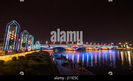 Lumières de la nuit à Guilin Banque D'Images