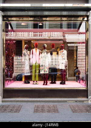 Boutique Gucci, Via Montenapoleone Milan , Italie Banque D'Images