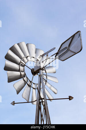 Close-up of a windmil et ciel bleu Banque D'Images