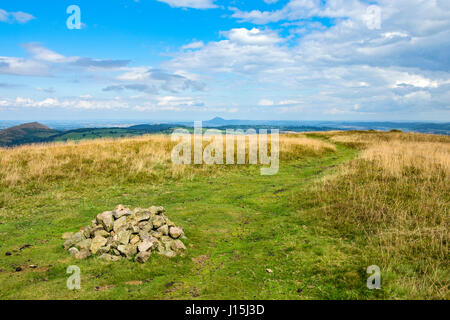 Le Wrekin du sommet de l'espoir Bowdler Hill, près de Church Stretton, Shropshire, England, UK. Banque D'Images