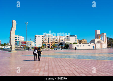 Monument de la péninsule et l'église catholique, Dakhla, Sahara occidental, administré par le Maroc, l'Afrique Banque D'Images