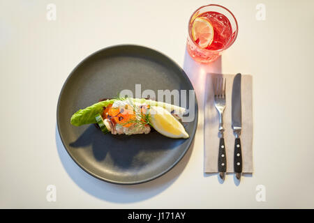 Close up of toast skagen avec caviar et du pain Banque D'Images