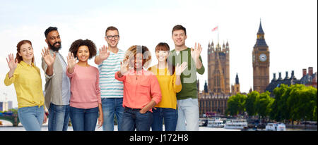 Les gens international forme part à londres Banque D'Images