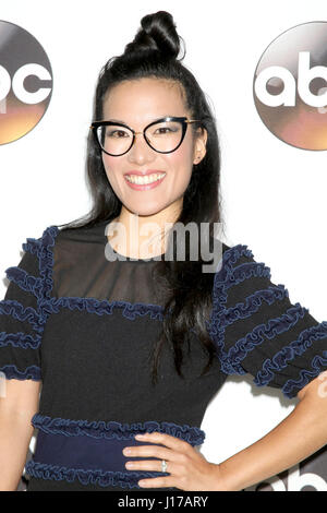 Pasadena, CA, USA. 10 janvier, 2017. LOS ANGELES - jan 10 : Ali Wong au Disney/ABC TV Hiver 2017 TCA Partie Langham Hotel le 10 janvier 2017 à Pasadena, CA Crédit : Kathy Hutchins/via Zuma Zuma/fil Wire/Alamy Live News Banque D'Images